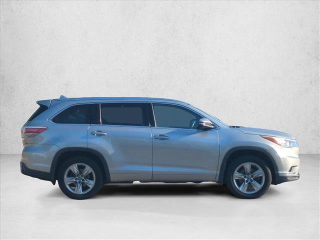 Used 2016 Toyota Highlander Limited AWD/4WD image 4