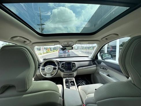 Certified 2023 Volvo XC90 B6 Plus AWD/4WD image 17