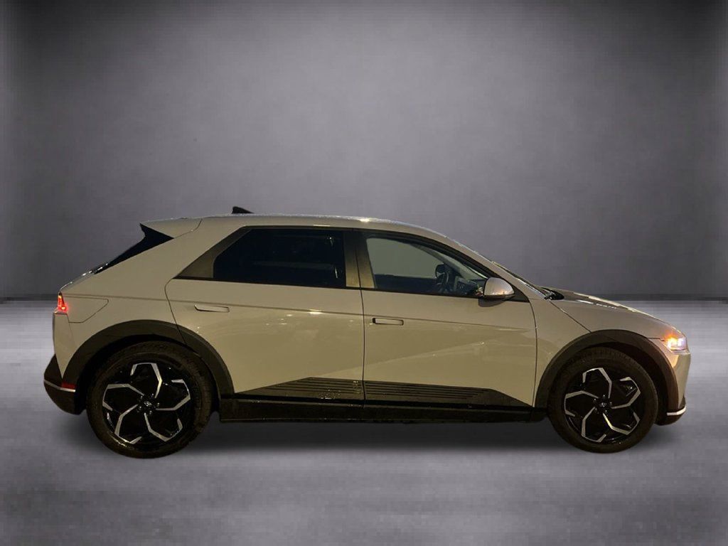 Used 2024 Hyundai Ioniq 5 SE RWD image 9
