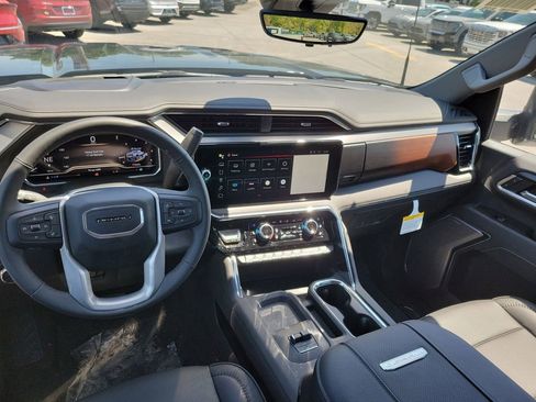 New 2025 GMC Sierra 2500 Denali w/ Denali Reserve Package image 28