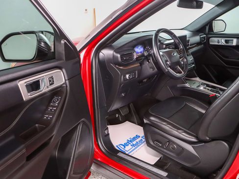 Used 2020 Ford Explorer Limited w/ Class III Trailer Tow Package image 3