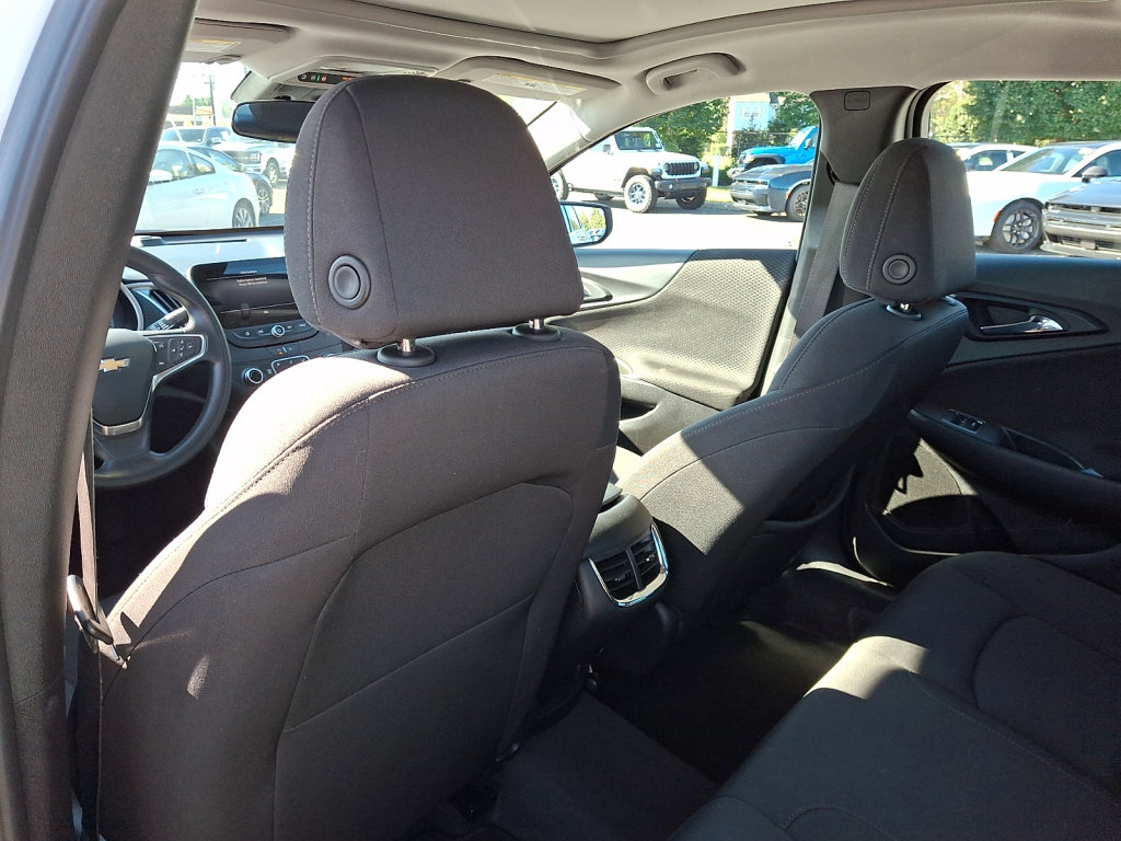 Used 2024 Chevrolet Malibu LT FWD image 21
