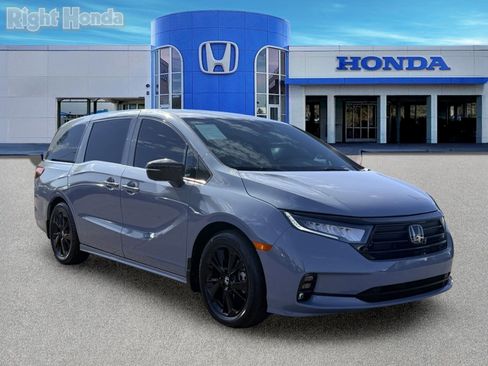 Used 2024 Honda Odyssey Sport image 9