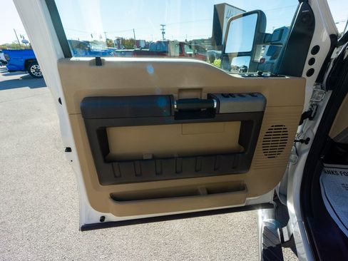 Used 2016 Ford F350 Lariat w/ Lariat Ultimate Package image 19