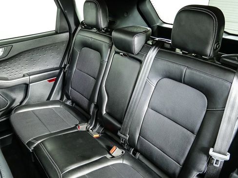 Used 2020 Ford Escape Titanium image 24