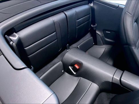Used 2025 Porsche 911 Carrera image 19