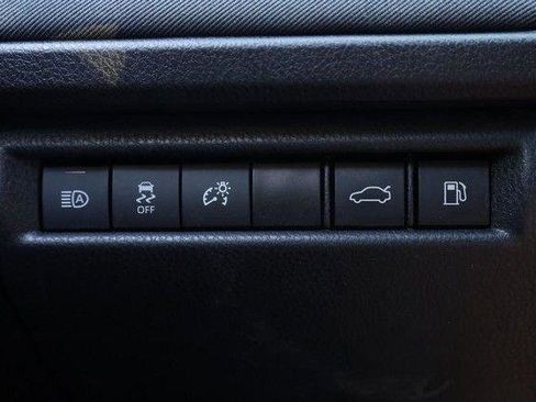 Used 2025 Toyota Camry LE FWD image 18