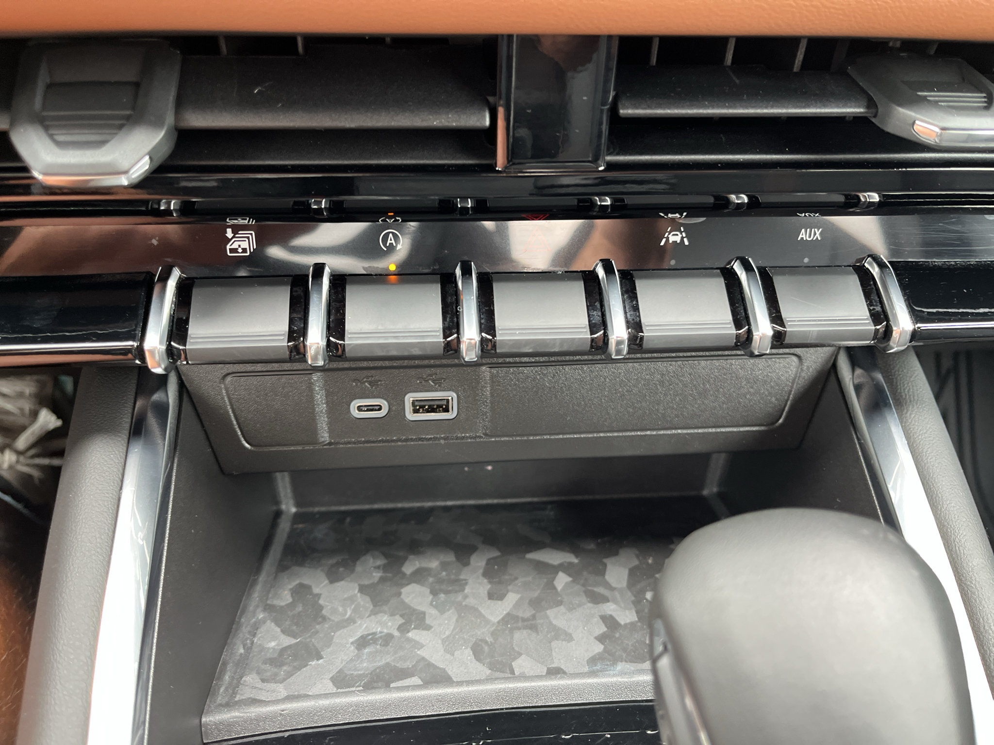 Used 2025 GMC Canyon AT4 AWD/4WD image 26