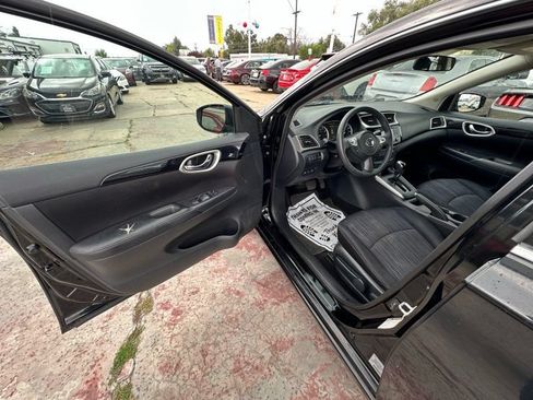 Used 2016 Nissan Sentra SV FWD image 11