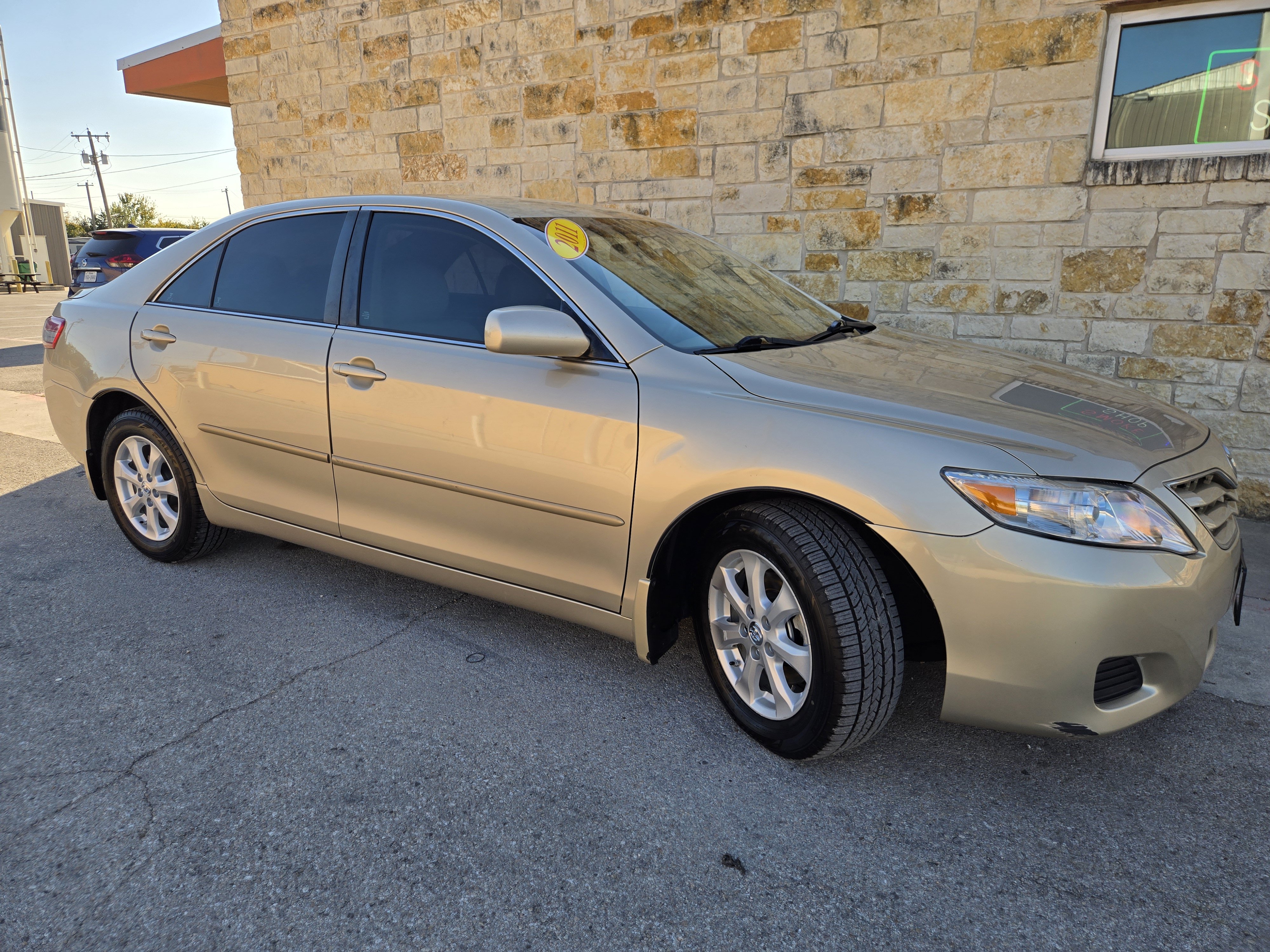 Used 2011 Toyota Camry LE w/ LE Extra-Value Pkg FWD image 19