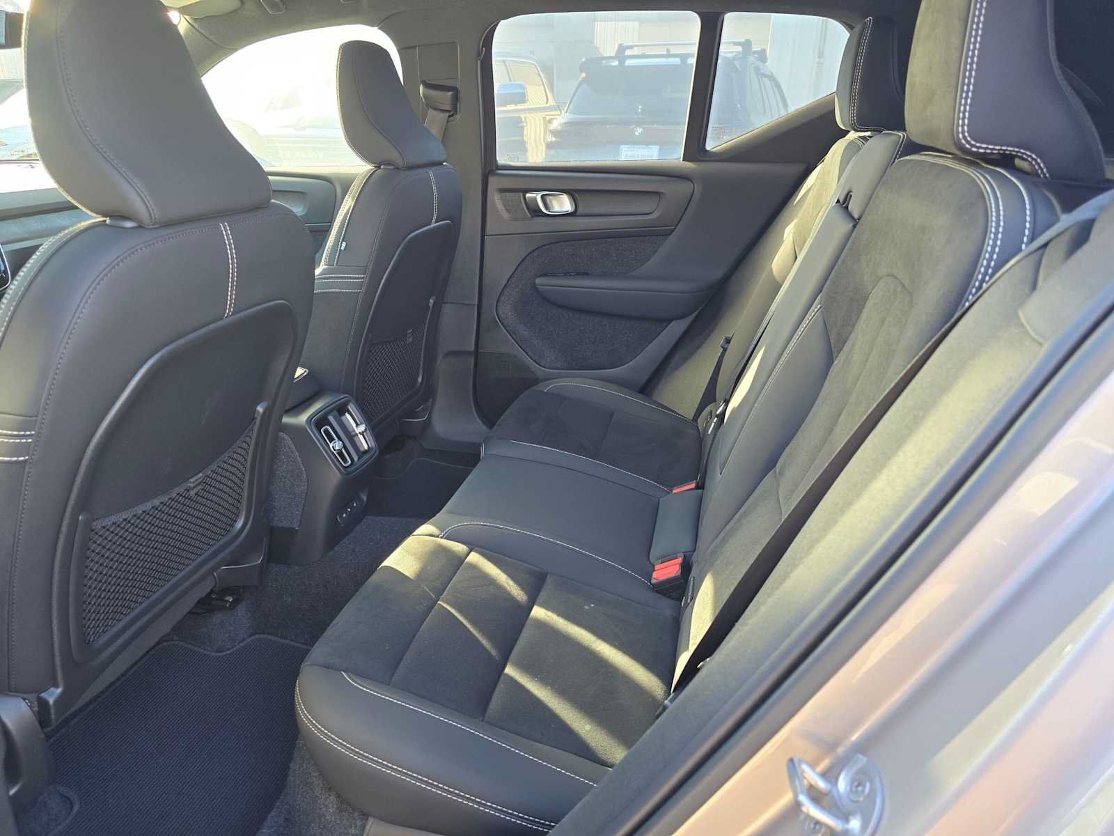 Certified 2023 Volvo XC40 Recharge Ultimate AWD/4WD image 16