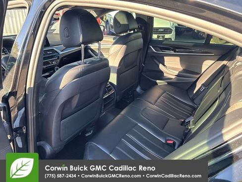 Used 2018 BMW 530i xDrive AWD/4WD image 26