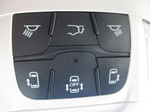 Used 2022 Chrysler Pacifica Touring-L image 22