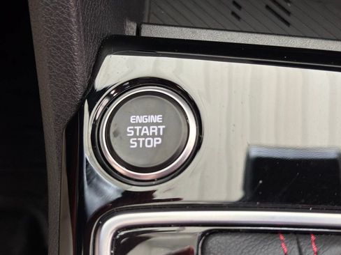 Used 2025 Kia Sportage SX FWD image 6