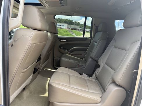 Used 2017 Chevrolet Suburban Premier AWD/4WD image 14