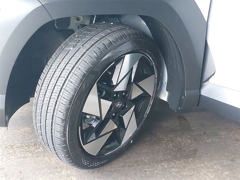 New 2026 Hyundai Kona Limited image 32