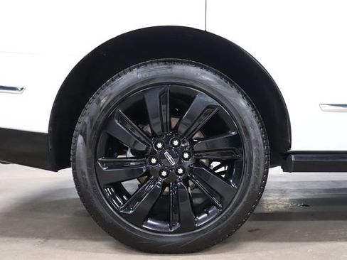Used 2023 Lincoln Navigator Reserve RWD image 39