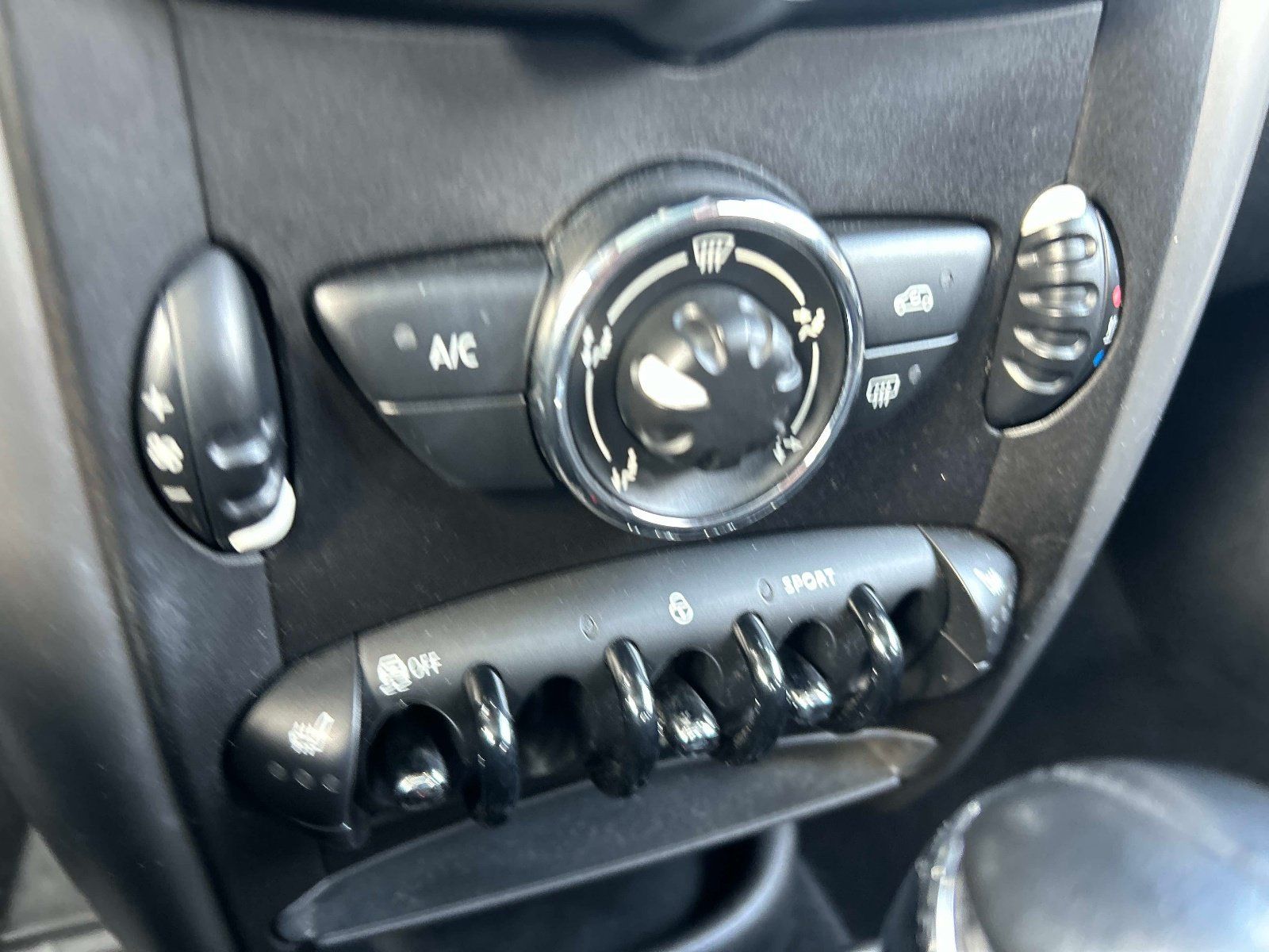 Used 2014 MINI Cooper Countryman FWD image 27