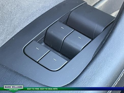 Used 2022 Tesla Model 3 Long Range image 28