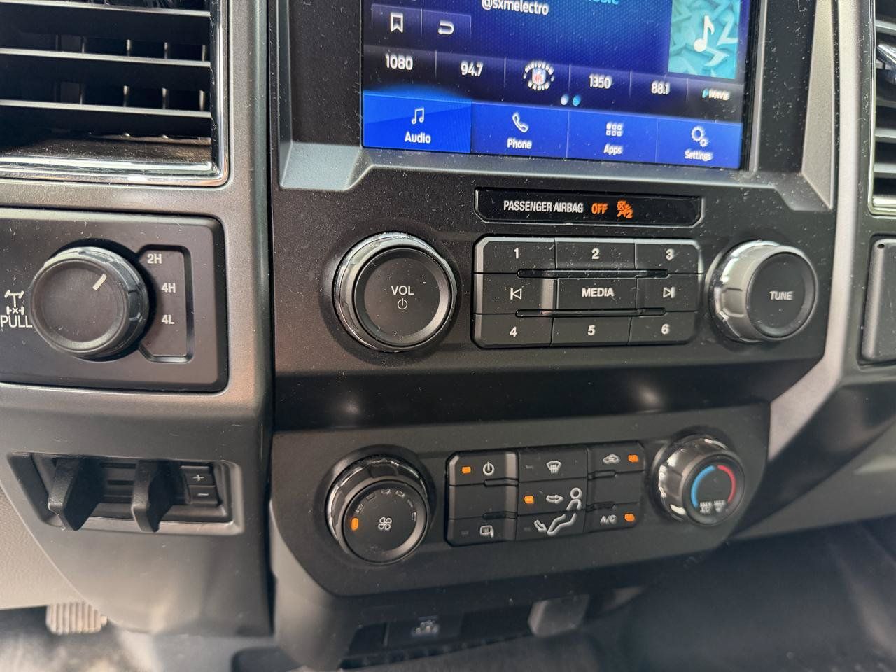 Used 2022 Ford F350 XLT w/ XLT Value Package AWD/4WD image 18