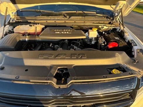 Used 2023 RAM 1500 Laramie image 24