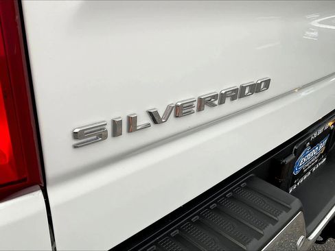 Certified 2025 Chevrolet Silverado 1500 LTZ image 9