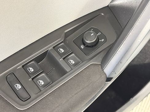 Used 2019 Volkswagen Tiguan S AWD/4WD image 24