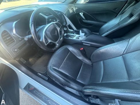 Used 2019 Chevrolet Corvette Stingray Coupe w/ Battery Protection Package RWD image 7