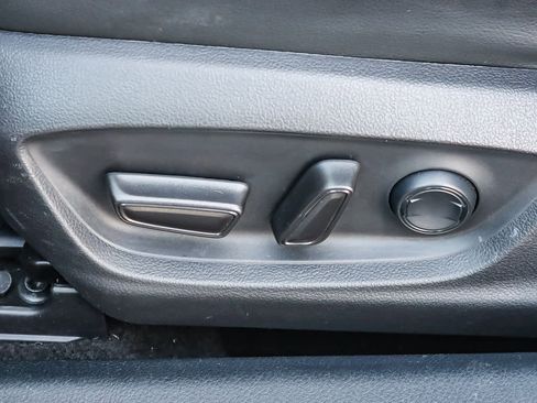 Used 2022 Toyota Camry SE image 20