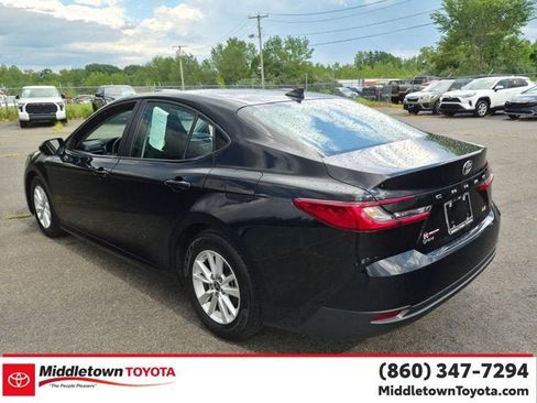 Used 2025 Toyota Camry LE FWD image 5