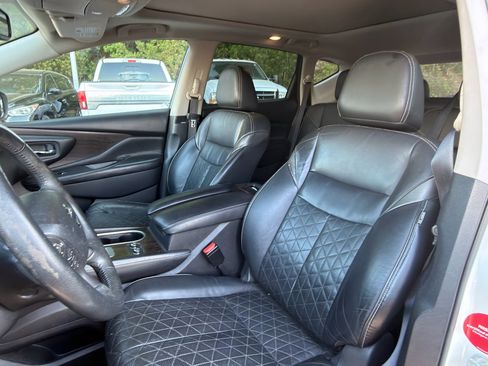 Used 2019 Nissan Murano Platinum w/ Cargo Package image 7