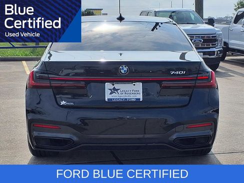Used 2021 BMW 740i w/ M Sport Package RWD image 5