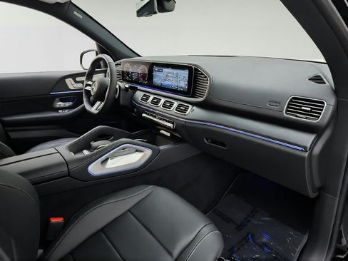Certified 2026 Mercedes-Benz GLS 450 4MATIC w/ AMG Line Exterior image 30