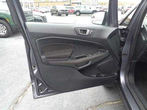 Used 2021 Ford EcoSport SE image 11