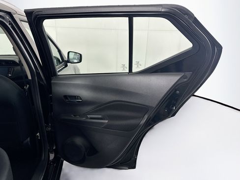 Used 2023 Nissan Kicks SV image 26