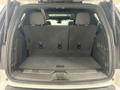 Used 2024 Chevrolet Tahoe High Country image 26