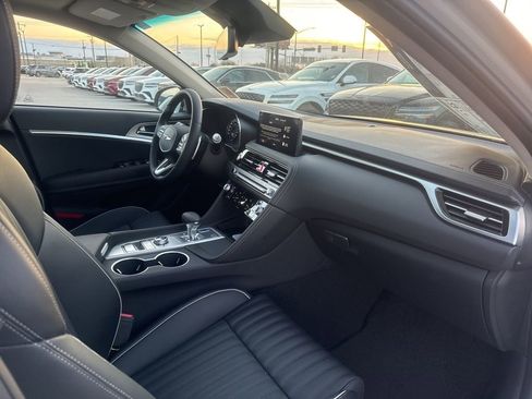 New 2026 Genesis G70 2.5T Prestige image 18