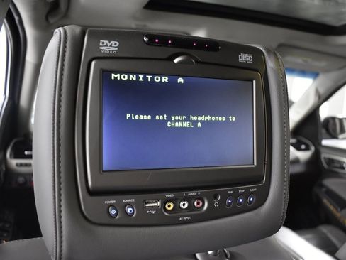 Used 2016 GMC Yukon XL Denali image 14