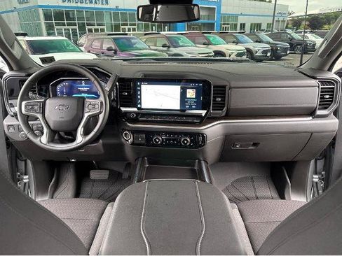 Used 2026 Chevrolet Silverado 2500 LT w/ Trail Boss Package AWD/4WD image 9