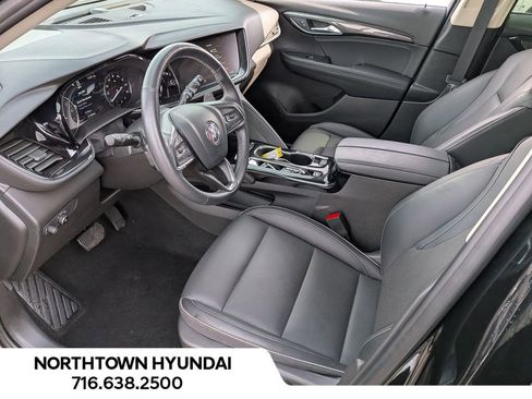 Used 2023 Buick Envision Essence image 10