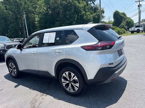 Used 2023 Nissan Rogue SV AWD/4WD image 5