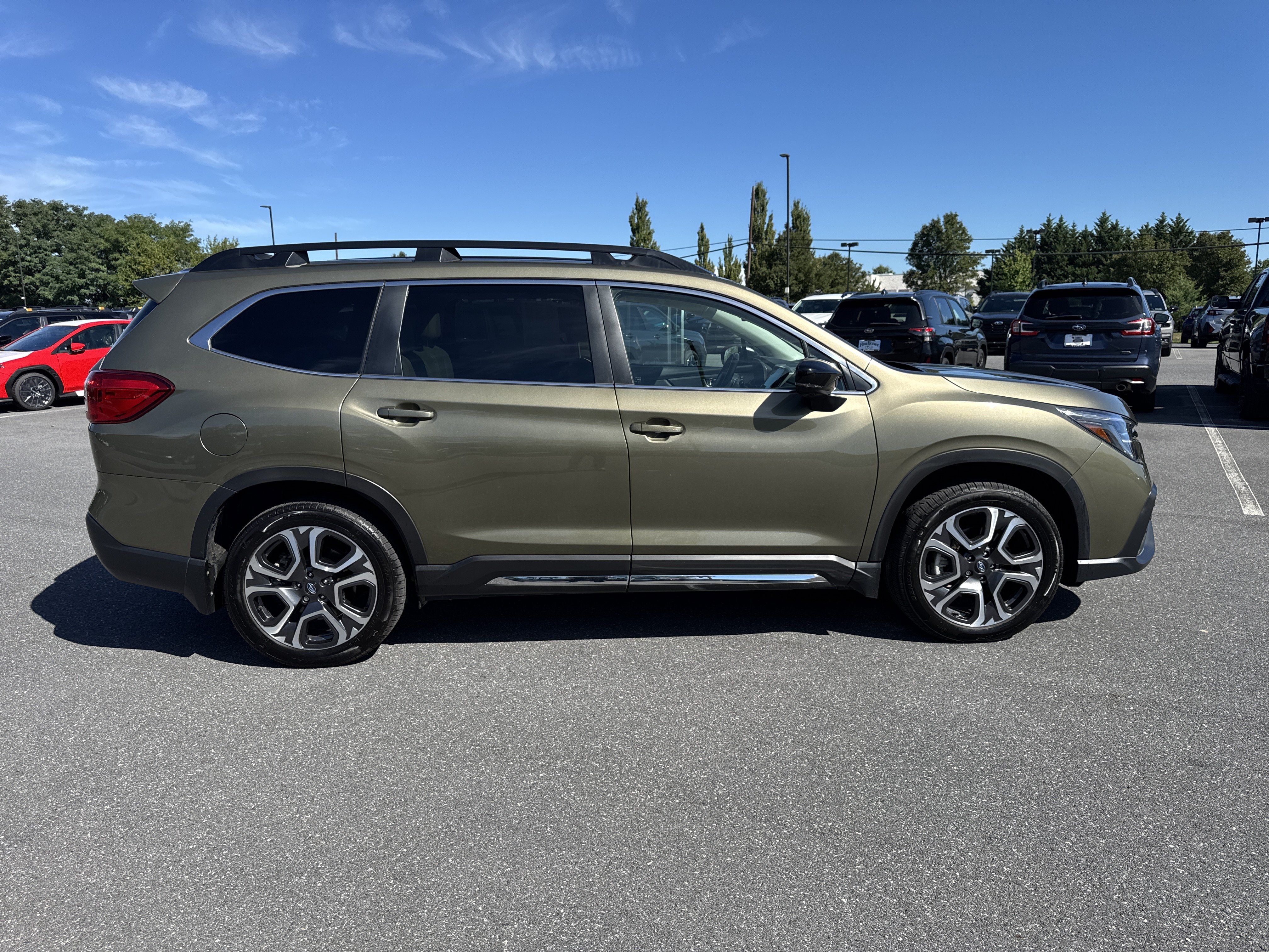 Used 2024 Subaru Ascent Limited w/ Technology Package AWD/4WD image 21