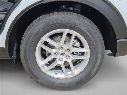 New 2026 Ford Explorer Active RWD image 10