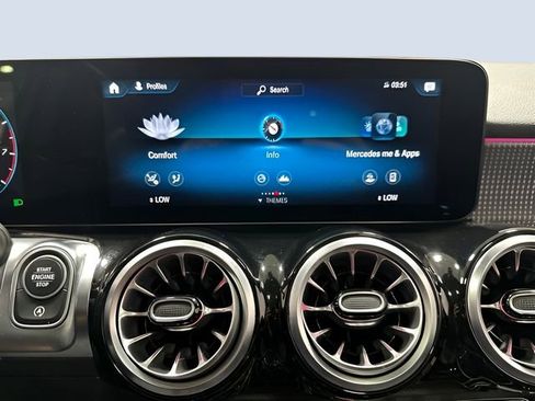 Certified 2023 Mercedes-Benz GLB 250 4MATIC image 22