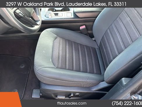 Used 2020 Ford Fusion SE image 23