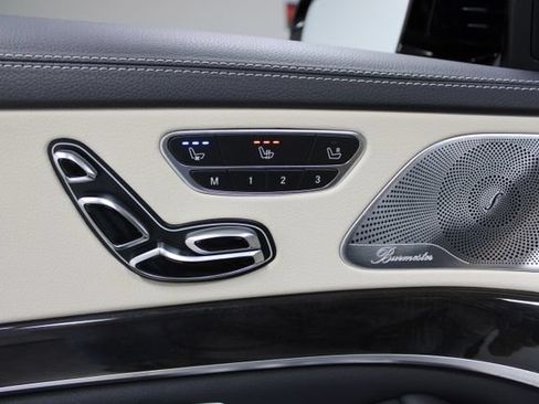 Used 2020 Mercedes-Benz S 560 Sedan w/ AMG Line Exterior image 21