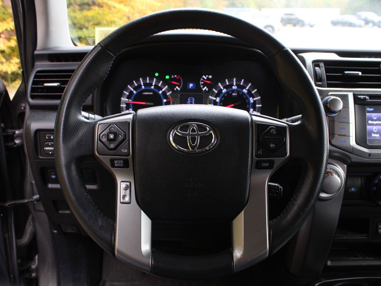 Used 2019 Toyota 4Runner SR5 Premium AWD/4WD image 11