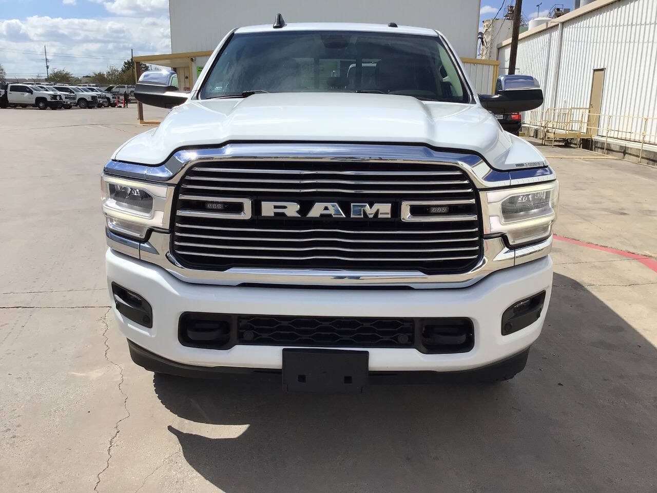 Used 2022 RAM 2500 Laramie AWD/4WD image 4