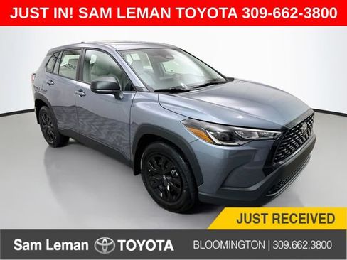 Used 2025 Toyota Corolla Cross L AWD/4WD image 1