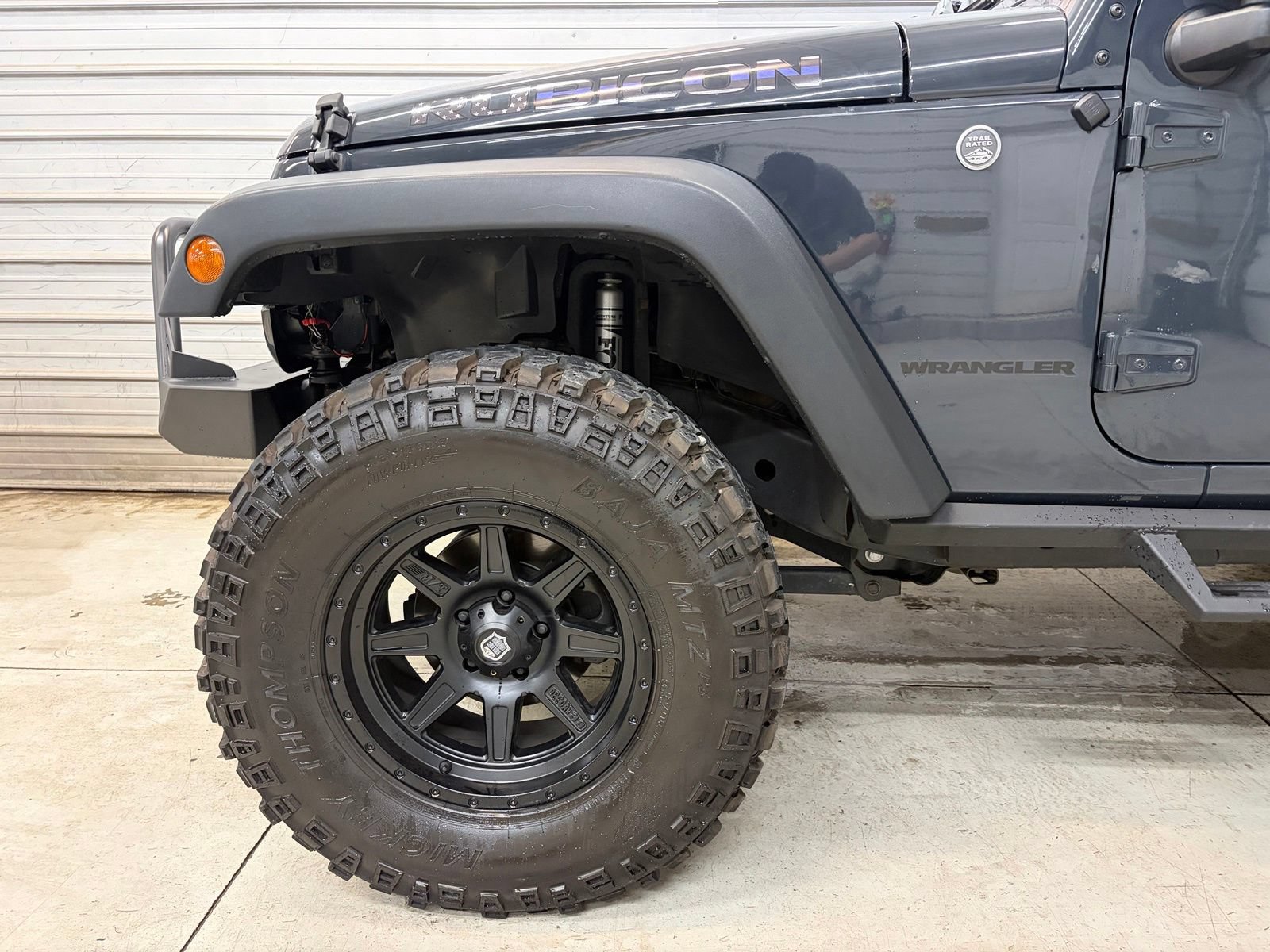 Used 2016 Jeep Wrangler Rubicon w/ Power Convenience Group AWD/4WD image 4